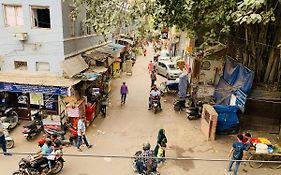 Metropolis Tourist Home Paharganj